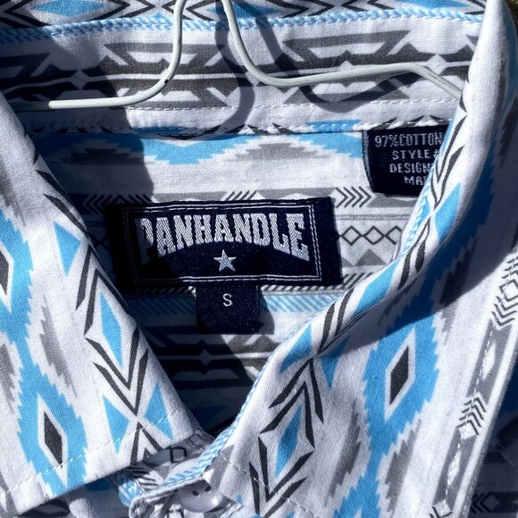 Patterned Button Down Longsleeve - Picture 4 of 4